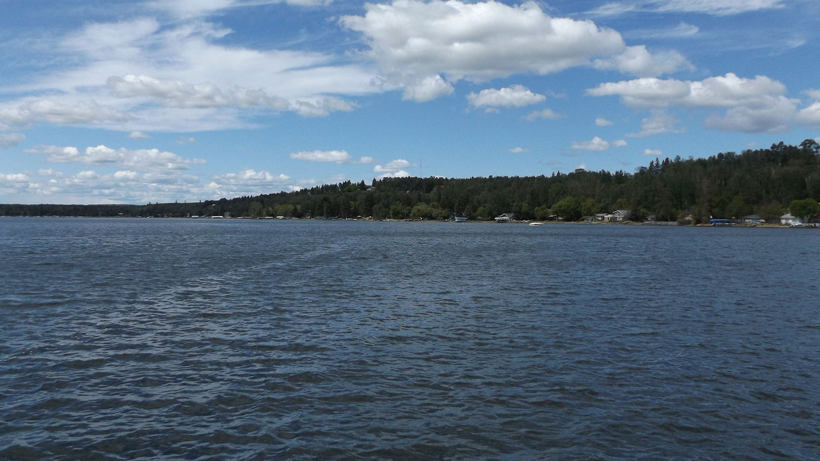 You are currently viewing Wabamun Lake